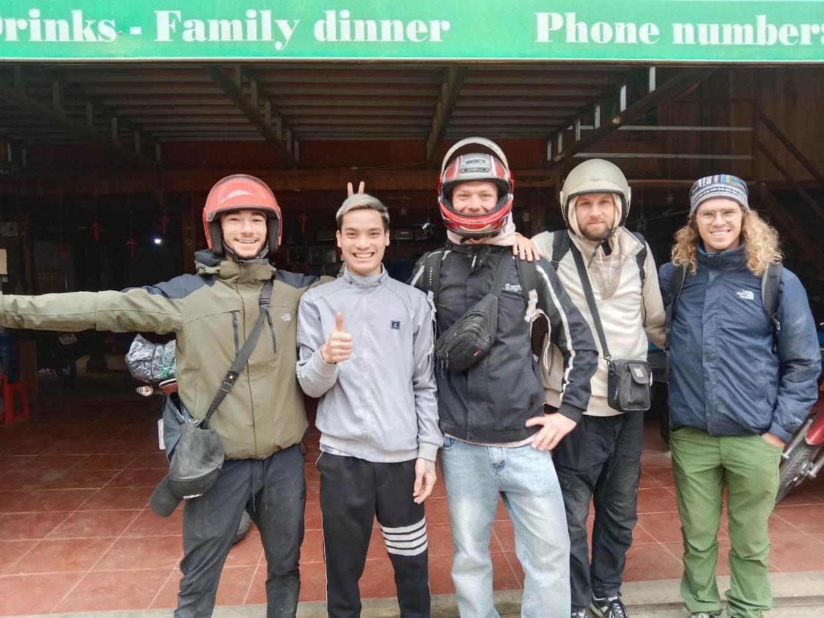 Du Gia - Tay Homestay Làng Cac Quarto foto