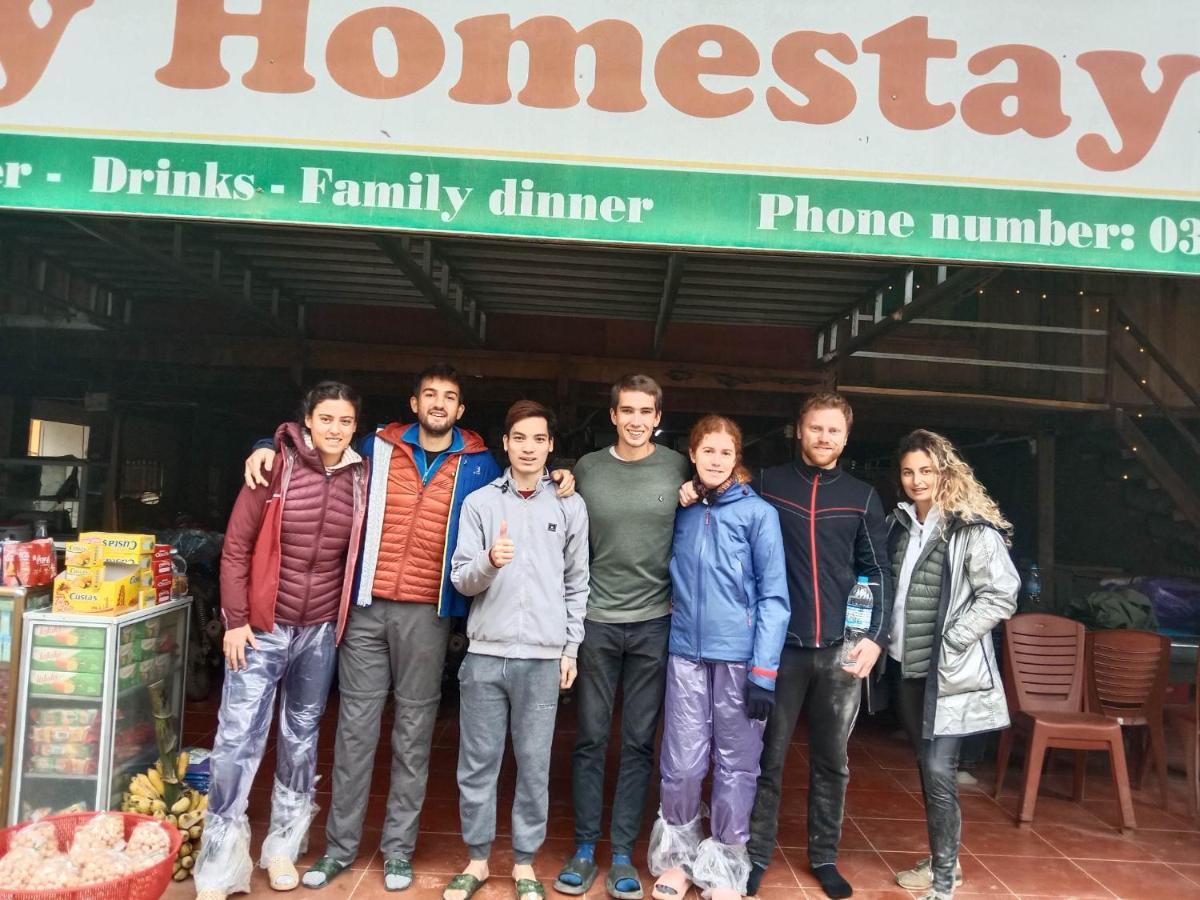 Du Gia - Tay Homestay Làng Cac Quarto foto